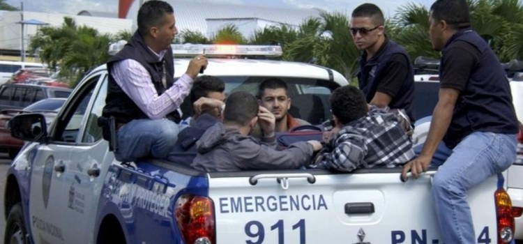 U.S.-bound Syrians detained in Honduras with fake passports