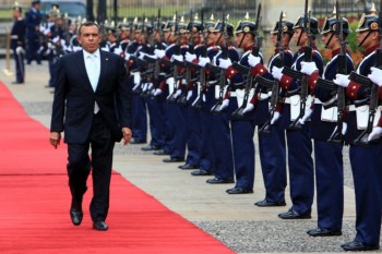 honduras president in columbia