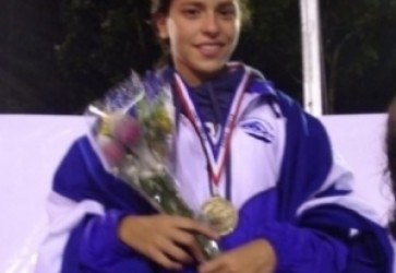 Honduras Swimmer sets new record at Central Amereica / Mexico Tournament