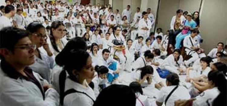 Honduras Medical Interns Return to Work