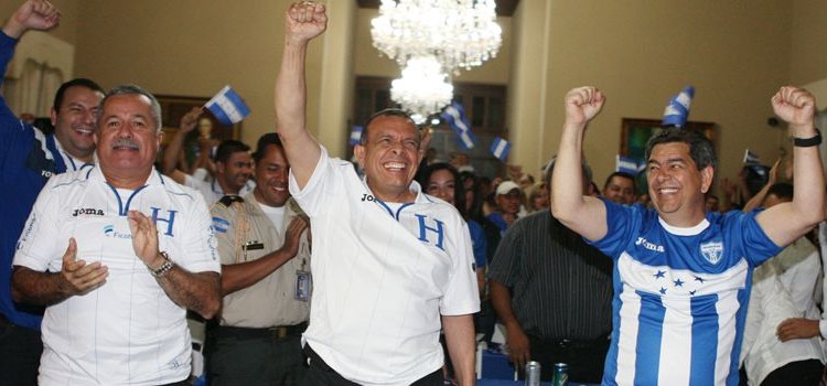 President Lobo Declares a National Holiday for Honduras