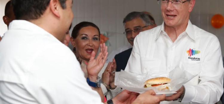 Honduran President Misses Out On a Baleada