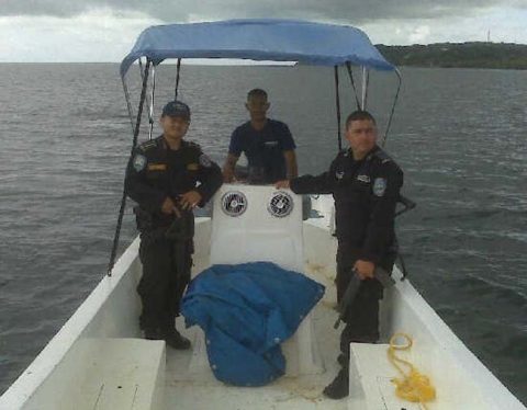 Police Search for Missing Boats in the Bay Islands